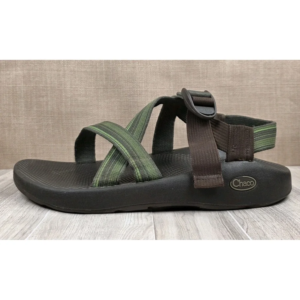 Chaco Z1 Classic Mens 10 Green Brown Adjustable Strap Hiking Water Sandals Shoes